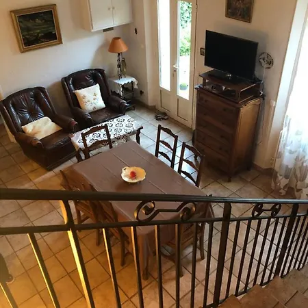 Holiday home Agreable Maison De Au Calme Avec Garage *
