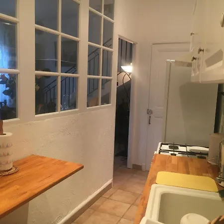 Maison Au Calme Avec Jardin Et Garage Proche Du Centre Et De La